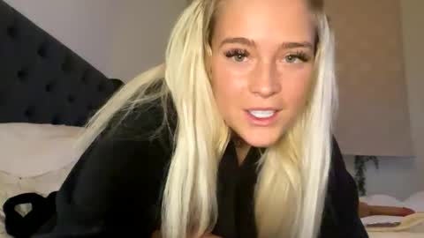 Littleblonde010 online show from 02.07.26