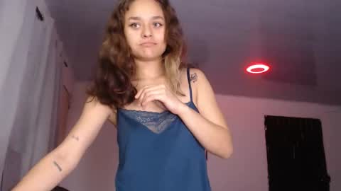 Snapshot of littlecheerry69 chatting on 10.31.25 littlecheerry69 online show from 10.31.25