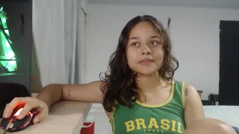 Snapshot of littlecheerry69 chatting on 04.15.26 littlecheerry69 online show from 04.15.26