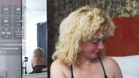 LittleCurlyGirll online show from 12.13.25