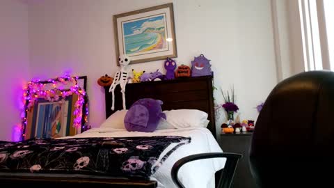 littledeathtrap online show from 11.06.25