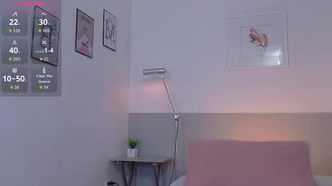 Snapshot of littlee_emilyy_ chatting on 06.20.26 Emily online show from 06.20.26