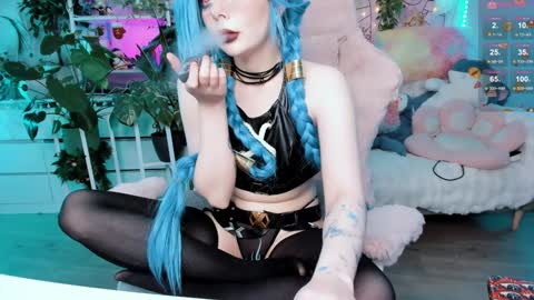 Snapshot of littleflufflepuff chatting on 02.01.25 Riza Riri Puff online show from 02.01.25