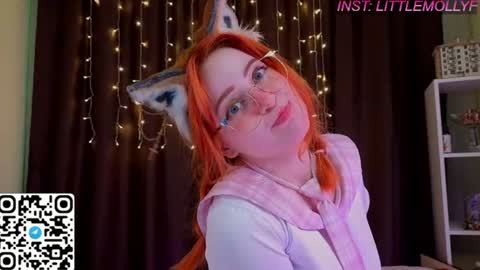 Snapshot of littlefoxyhole chatting on 07.05.26 Molly online show from 07.05.26