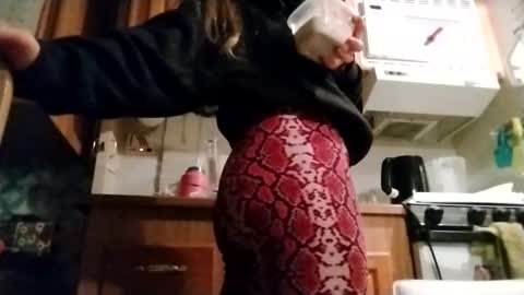 littleleo96 online show from 10.18.25