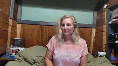 Snapshot of littlelisa1 chatting on 07.16.26 lisanixs online show from 07.16.26