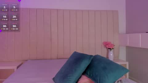 im olivia IG littleolivia01 online show from 03.06.26