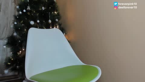 Snapshot of littlepinky77 chatting on 01.09.25 Pinky online show from 01.09.25