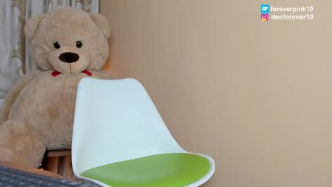 Snapshot of littlepinky77 chatting on 01.31.25 Pinky online show from 01.31.25