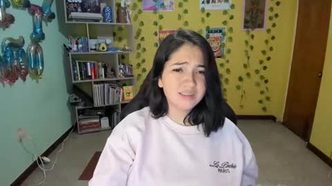 Mia  Wednesday to Sunday 730 am to 1030 am Colombian Hour D online show from 02.17.25