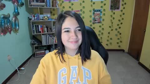 Mia  Wednesday to Sunday 730 am to 1030 am Colombian Hour D online show from 02.22.25