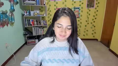 Mia  Wednesday to Sunday 730 am to 1030 am Colombian Hour D online show from 03.10.25