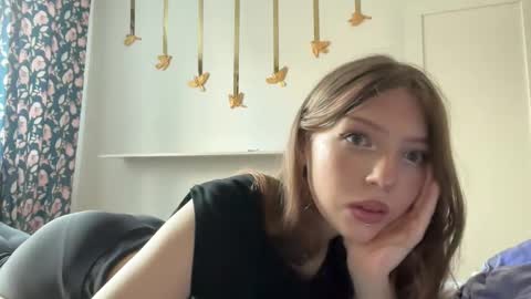 Snapshot of littleprincess3000 chatting on 04.25.26 littleprincess3000 online show from 04.25.26