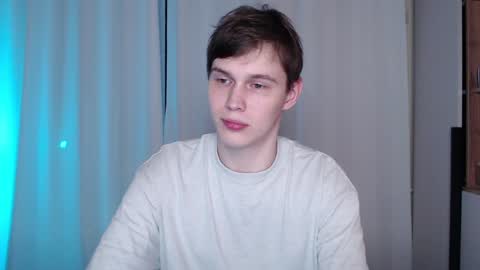 Snapshot of littlesadcabbage chatting on 12.21.24 Sonnenschein online show from 12.21.24