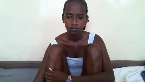 Snapshot of littlesandie chatting on 01.11.25 littlesandie online show from 01.11.25