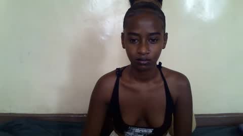 Snapshot of littlesandie chatting on 02.24.25 littlesandie online show from 02.24.25