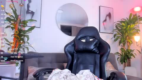 LITTLE SEXY RUBY online show from 01.03.25