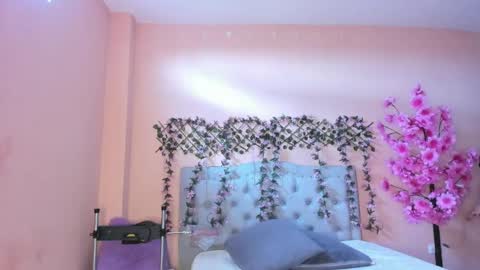 Snapshot of littletammy4u_ chatting on 09.13.25 tammy online show from 09.13.25