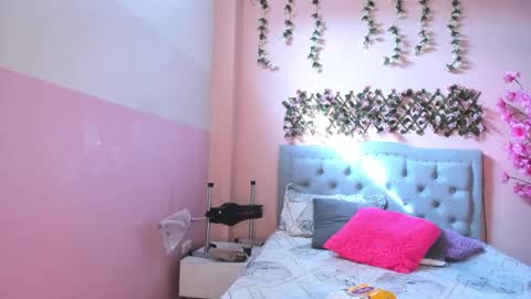 Snapshot of littletammy4u_ chatting on 09.19.25 tammy online show from 09.19.25