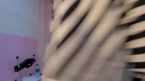 Snapshot of littletammy4u_ chatting on 10.07.25 tammy online show from 10.07.25