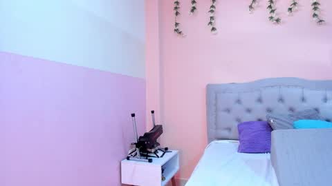 Snapshot of littletammy4u_ chatting on 10.22.25 tammy online show from 10.22.25