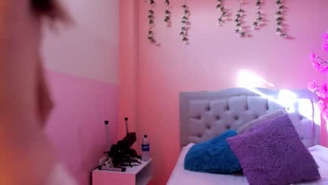 Snapshot of littletammy4u_ chatting on 10.23.25 tammy online show from 10.23.25