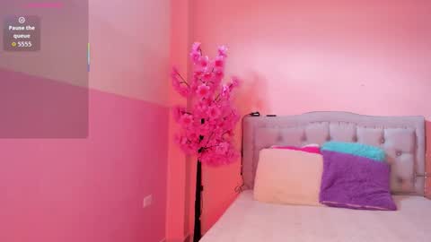 Snapshot of littletammy4u_ chatting on 12.04.25 tammy online show from 12.04.25