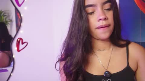 Snapshot of littletammy_ chatting on 11.27.25 littletammy_ online show from 11.27.25