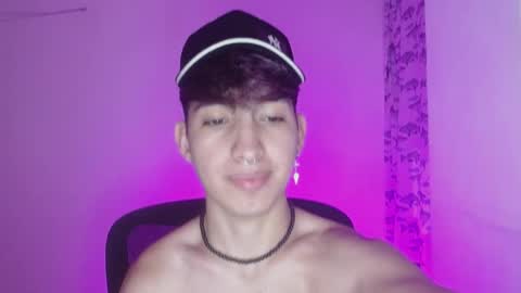 Snapshot of littlextrem chatting on 02.26.25 Eros online show from 02.26.25