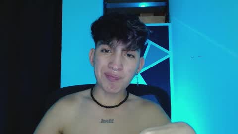 Snapshot of littlextrem chatting on 03.09.25 Eros online show from 03.09.25