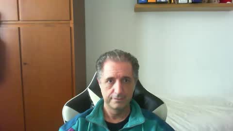 liuk53 online show from 04.18.26