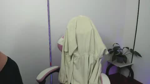 Snapshot of liv_rosse chatting on 07.22.26 Katalina Novoa. online show from 07.22.26