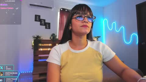 Snapshot of livfabi_ chatting on 01.20.25 Livfabi online show from 01.20.25