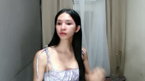 Snapshot of liviacum_ chatting on 03.22.26 Lvia online show from 03.22.26
