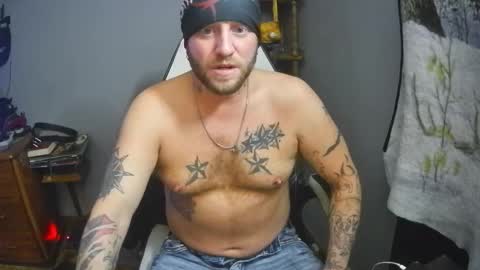 Snapshot of livingpuddle chatting on 11.30.25 livingpuddle online show from 11.30.25