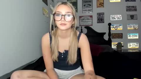 Livvy online show from 11.13.25