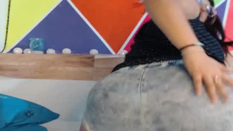 liz_603757 online show from 02.01.25