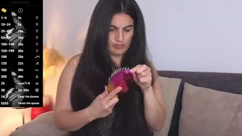 liz online show from 02.04.25