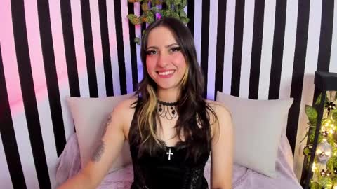 Liz  online show from 05.25.26
