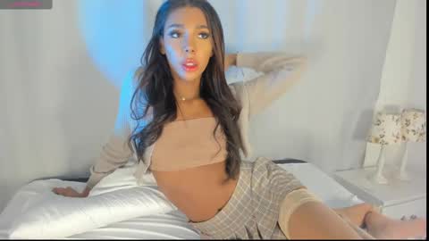 Snapshot of liz_grant chatting on 09.29.25 Liz Grant online show from 09.29.25