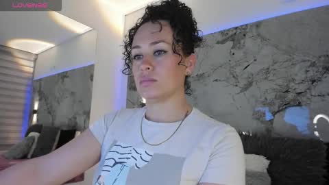 Liz  online show from 09.19.25