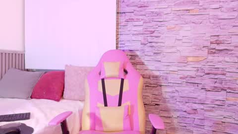 Snapshot of liz_monserrat chatting on 11.16.25 liz_monserrat online show from 11.16.25