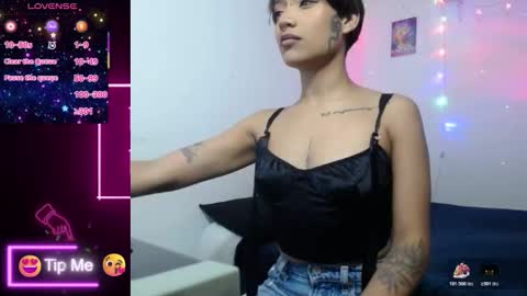 Snapshot of liz_onyx chatting on 01.10.26 Liz online show from 01.10.26