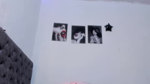 Snapshot of liza_25 chatting on 10.30.25 liza_25 online show from 10.30.25