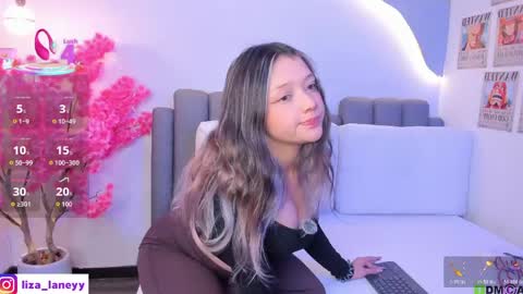 Snapshot of liza_bennet chatting on 05.30.26 Liza online show from 05.30.26