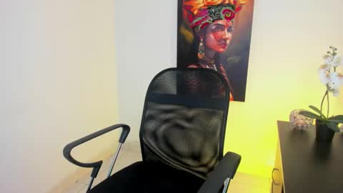 Snapshot of liza_honey chatting on 09.30.25 liza honey online show from 09.30.25