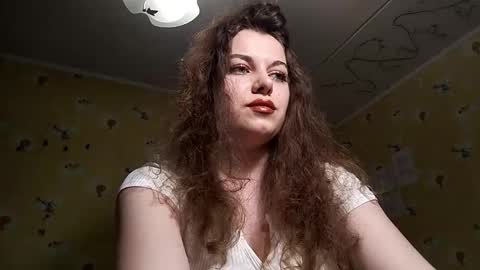 Molly online show from 04.22.26