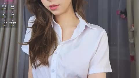 Snapshot of lizbethbiers chatting on 11.28.25 Hello there im Amelia Im new here Lets have fun online show from 11.28.25