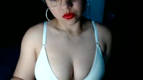 Snapshot of lizbodu chatting on 06.21.26 Lizze Bodu 3 online show from 06.21.26