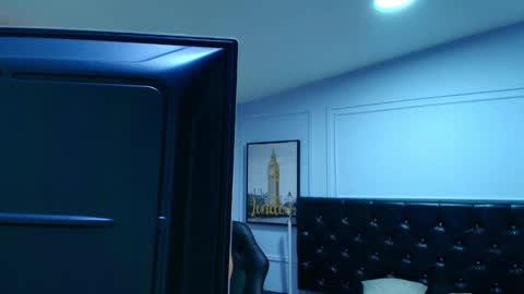 Lizz  online show from 01.08.25